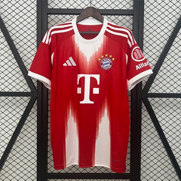 Thailandia Maglia Bayern Monaco Home 2025/26